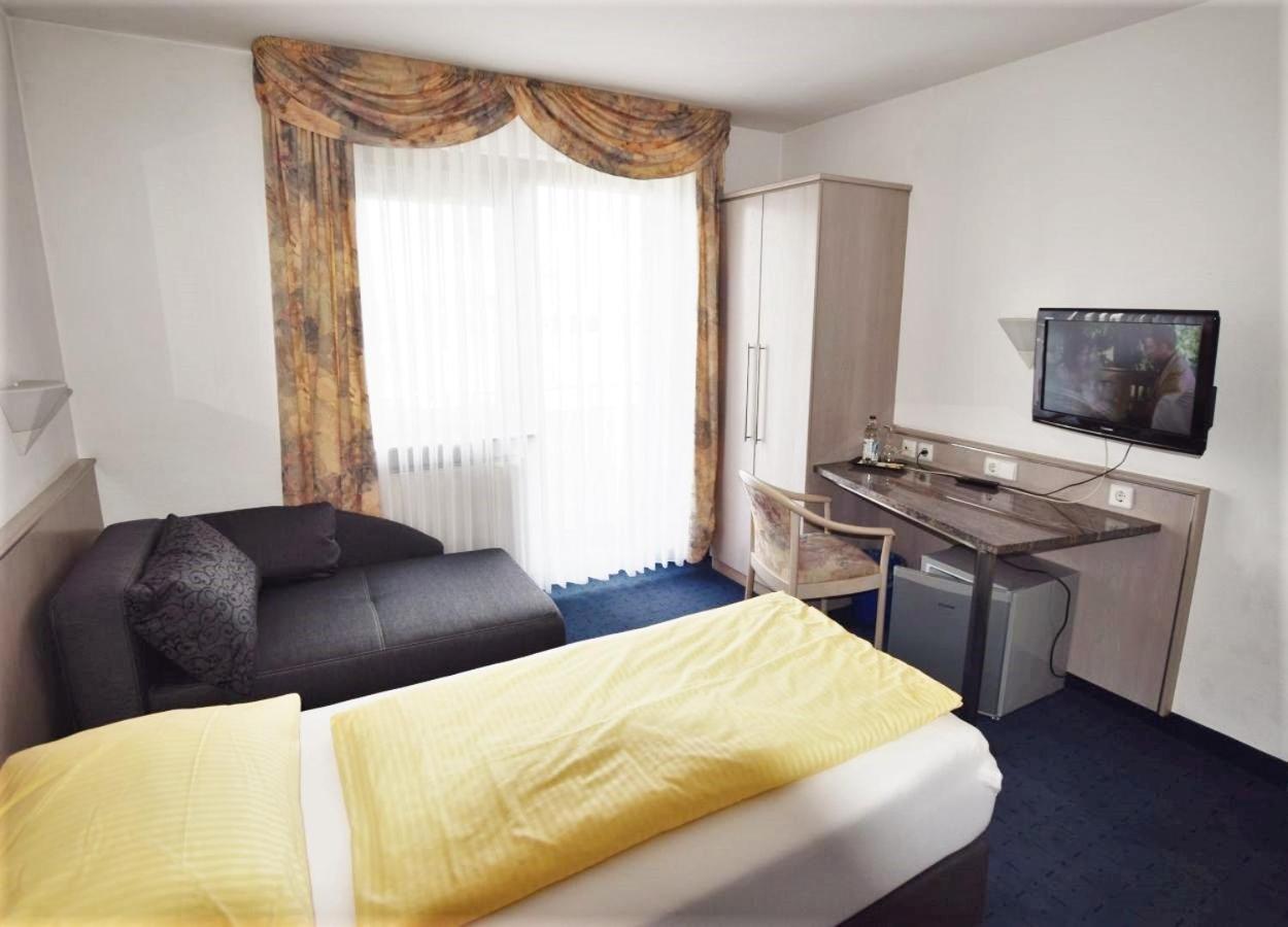 Hotel Alena - Kontaktlos Check-In Filderstadt Kültér fotó