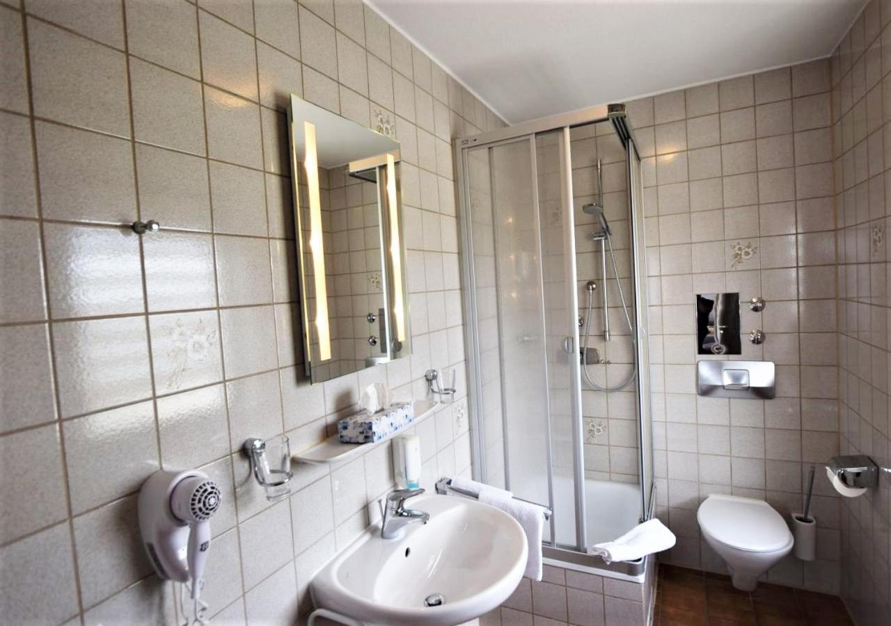 Hotel Alena - Kontaktlos Check-In Filderstadt Kültér fotó
