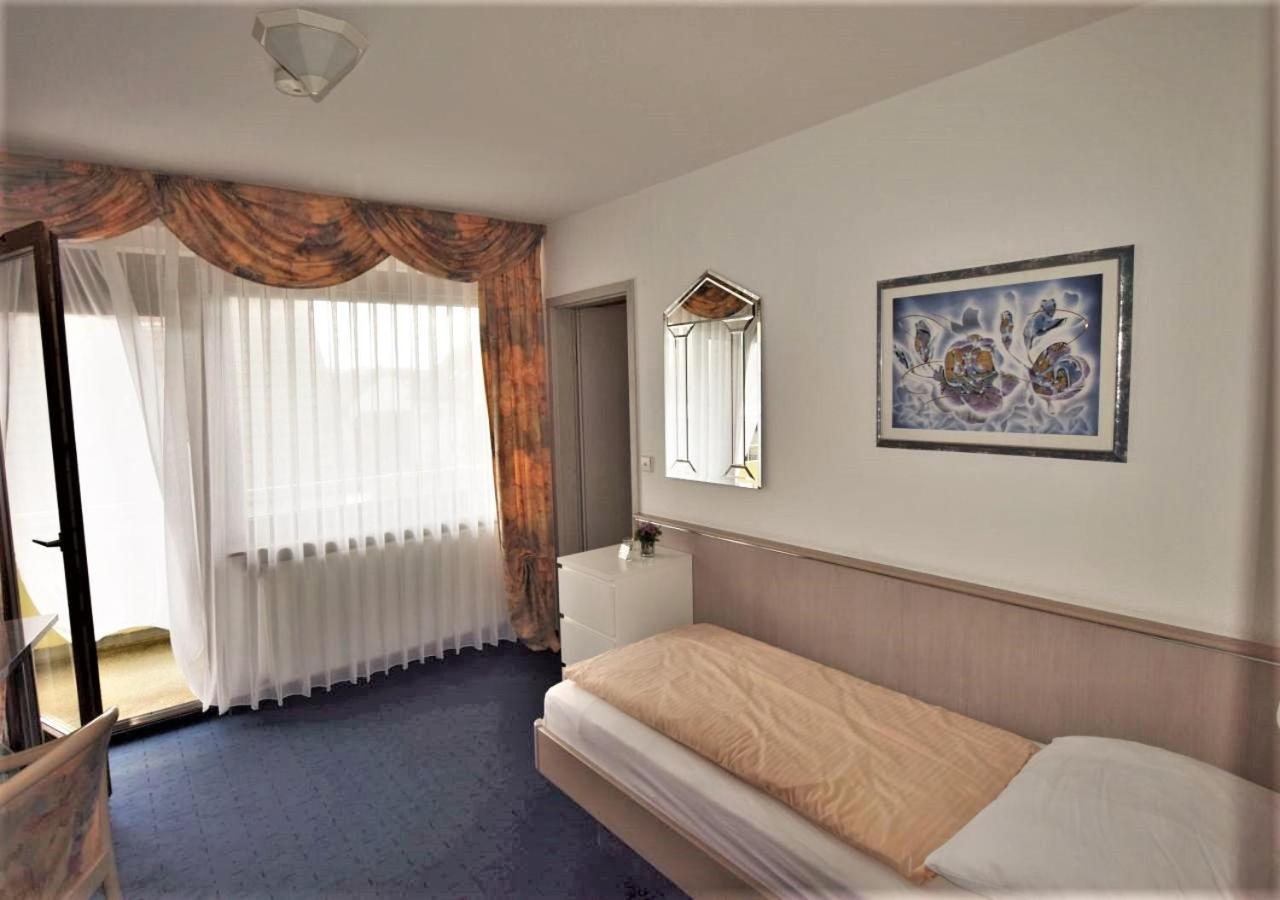 Hotel Alena - Kontaktlos Check-In Filderstadt Kültér fotó