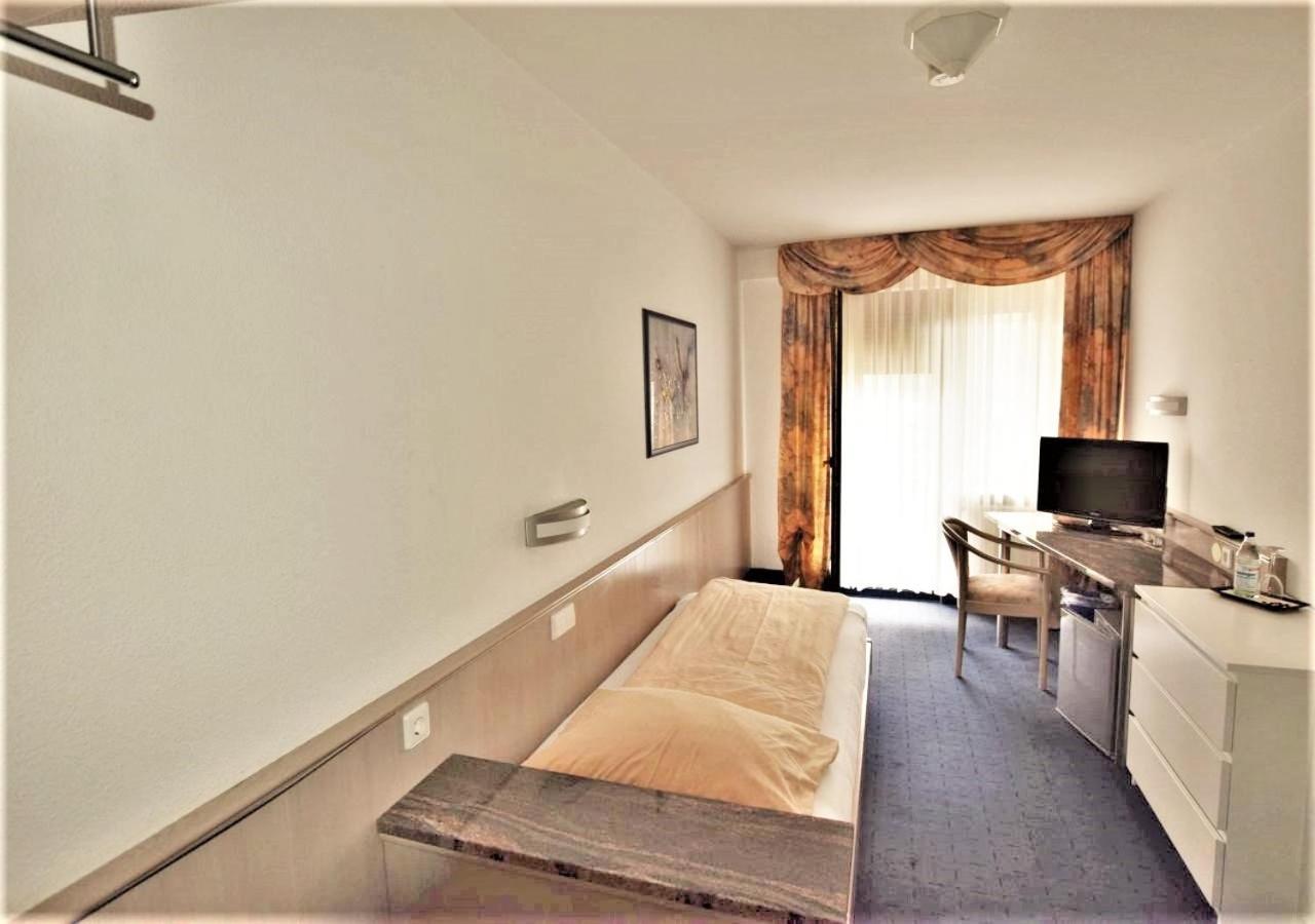 Hotel Alena - Kontaktlos Check-In Filderstadt Kültér fotó