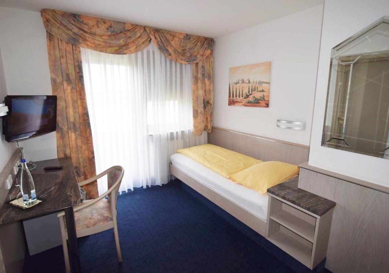 Hotel Alena - Kontaktlos Check-In Filderstadt Kültér fotó
